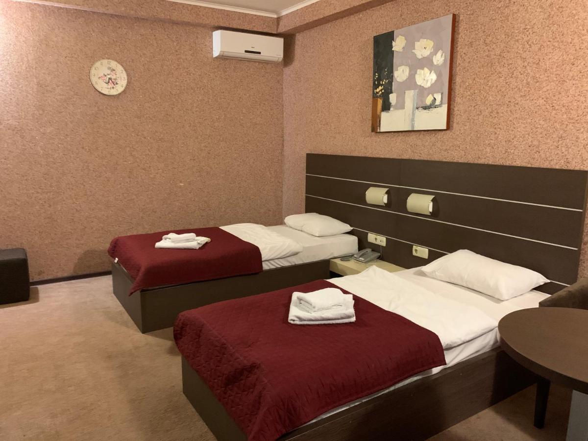 Motel-yasniy Кемпінг
