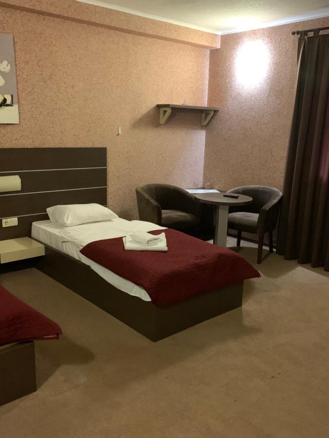 Motel-yasniy Кемпінг